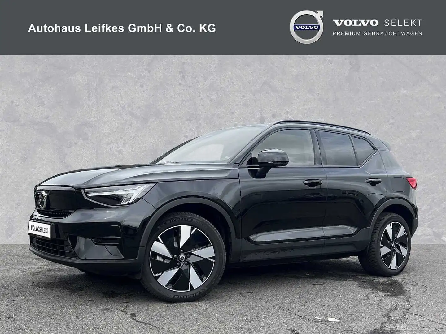 Volvo XC40 Pure Electric Recharge 82 kWh Single M. Extended R Schwarz - 1