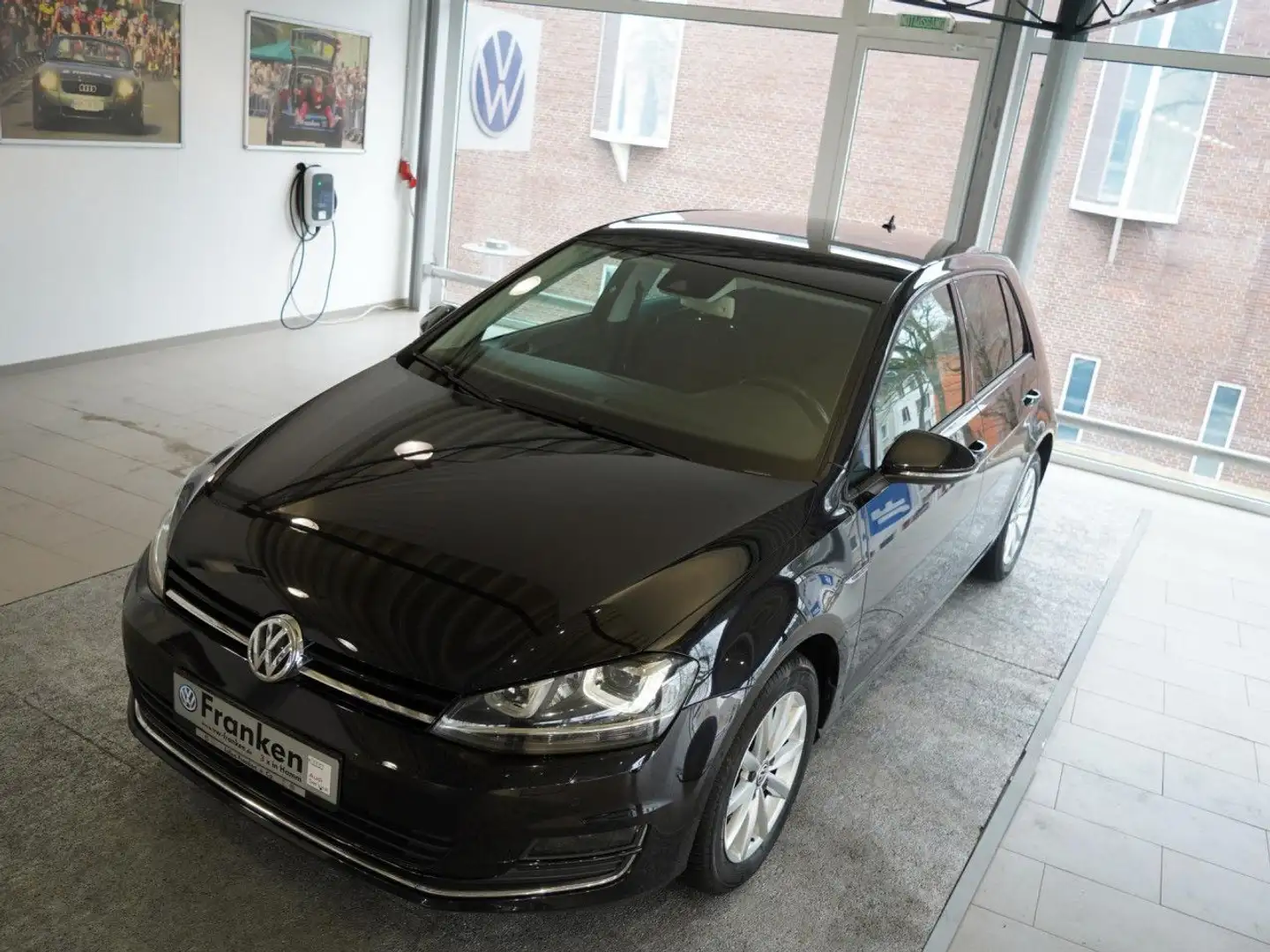 Volkswagen Golf LOUNGE 1.4 TSI BMT KAMERA STANDH ACC SITZH LM Zwart - 2