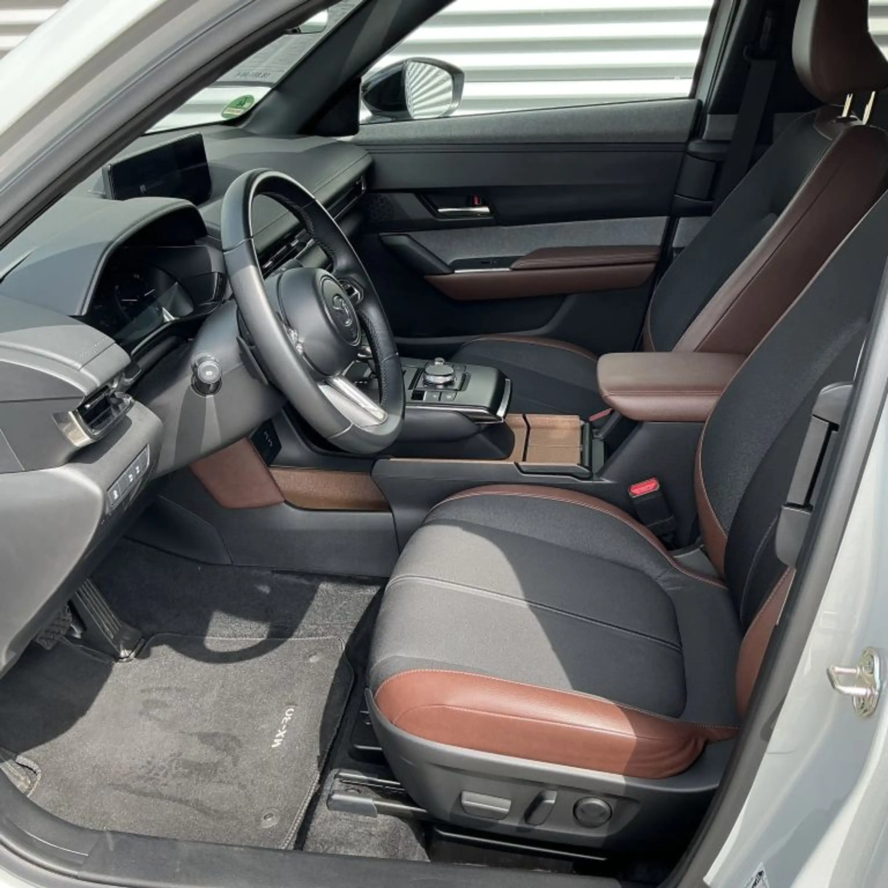Mazda MX-30 e-SKYACTIV EV AD`VANTAGE/ Matrix LED — photo 7