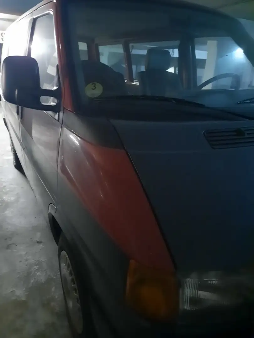 Volkswagen Bus CALIFORNIA - 1