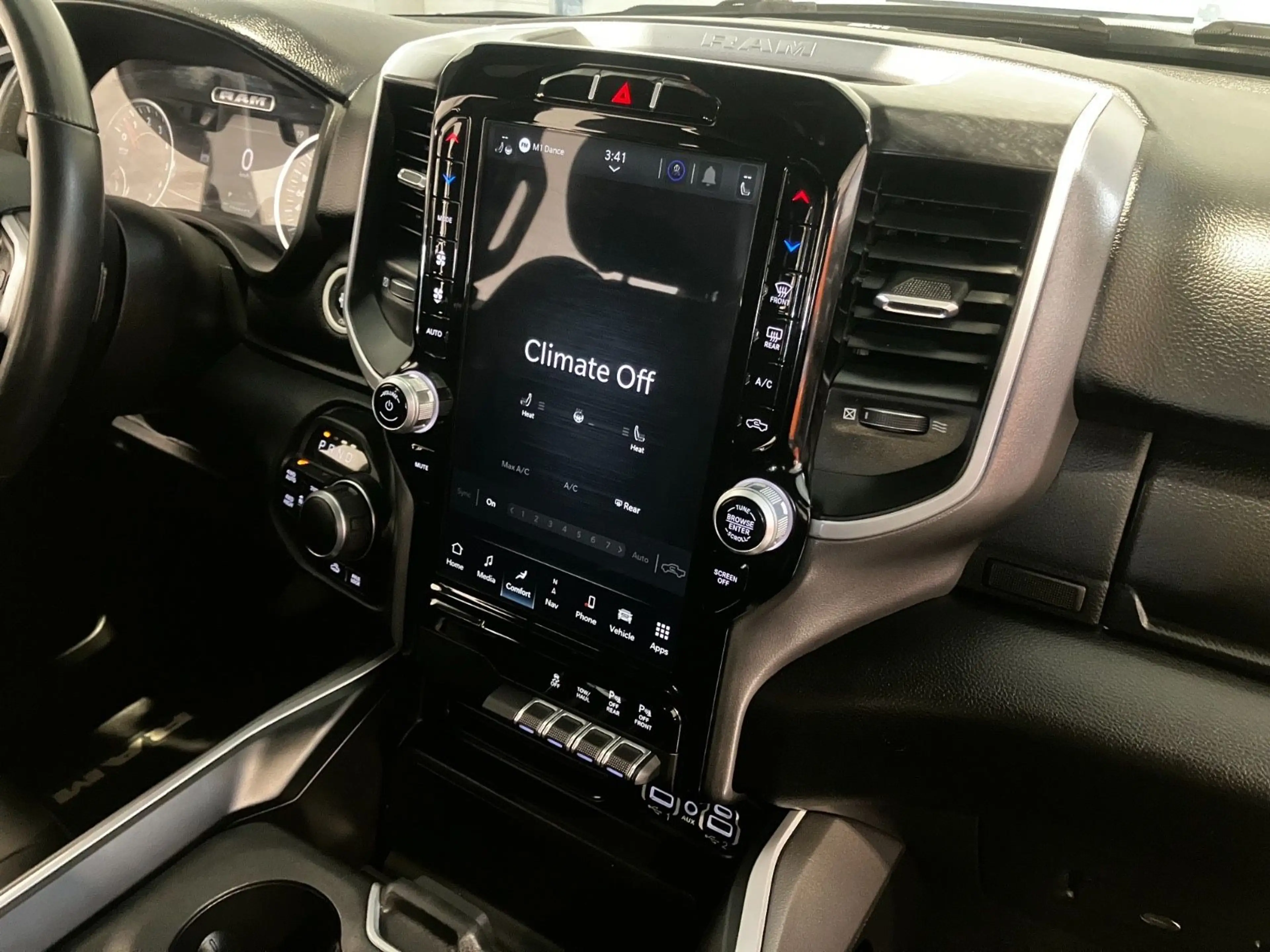 Dodge RAM 5,7 BIGHORN NIGHT CREWCAB 4x4 EU GAS LPG — photo 14