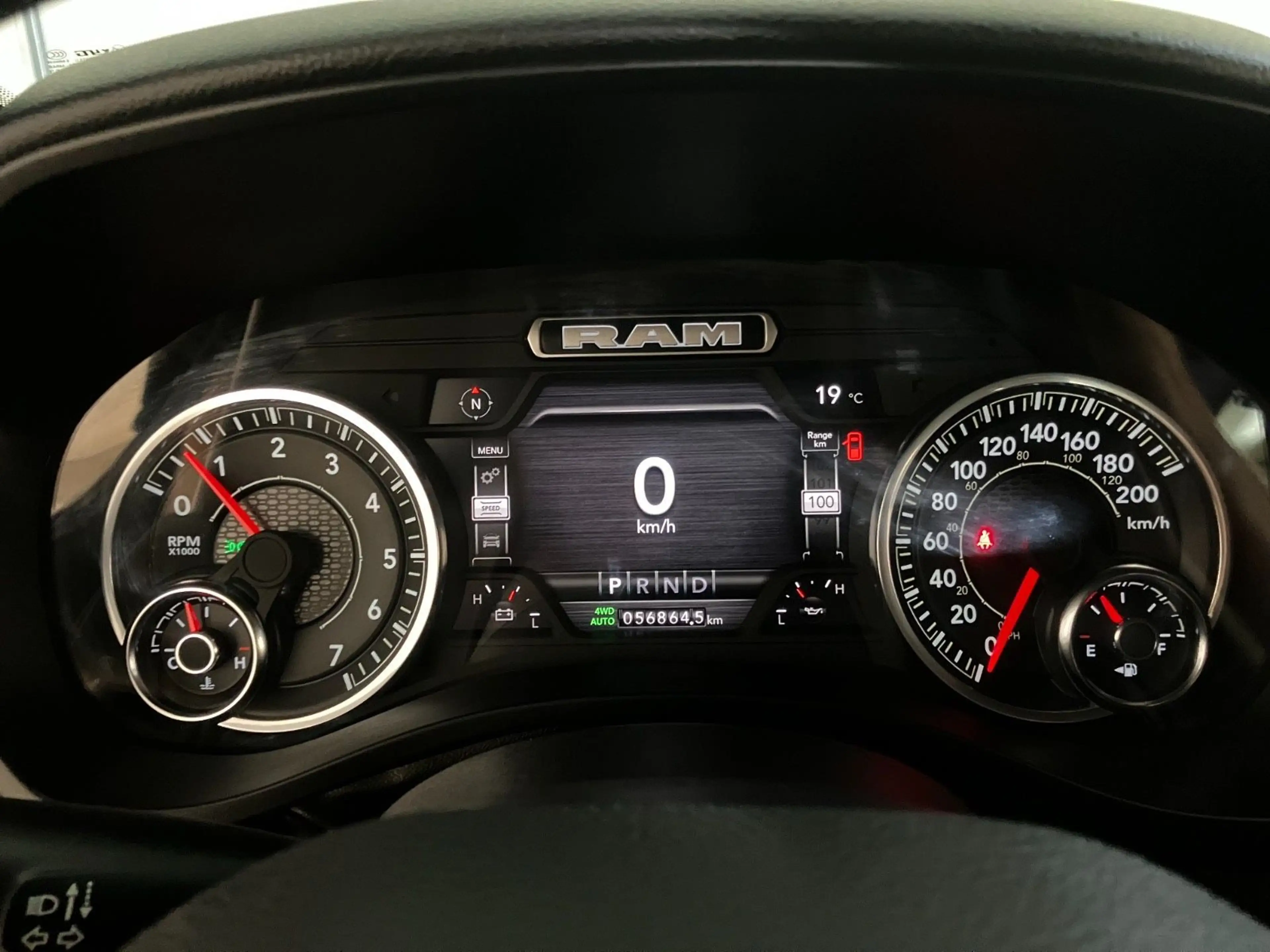 Dodge RAM 5,7 BIGHORN NIGHT CREWCAB 4x4 EU GAS LPG — photo 15