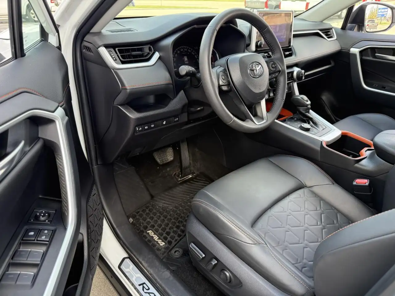 Toyota RAV 4 снимка Toyota RAV 4