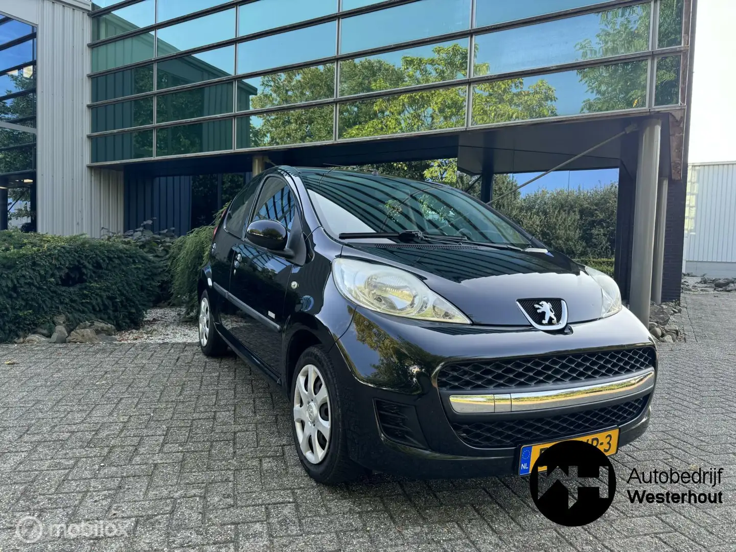 Peugeot 107 1.0 Millesim 200 AIRCO 5DRS Volledig Onderhouden Zwart - 1