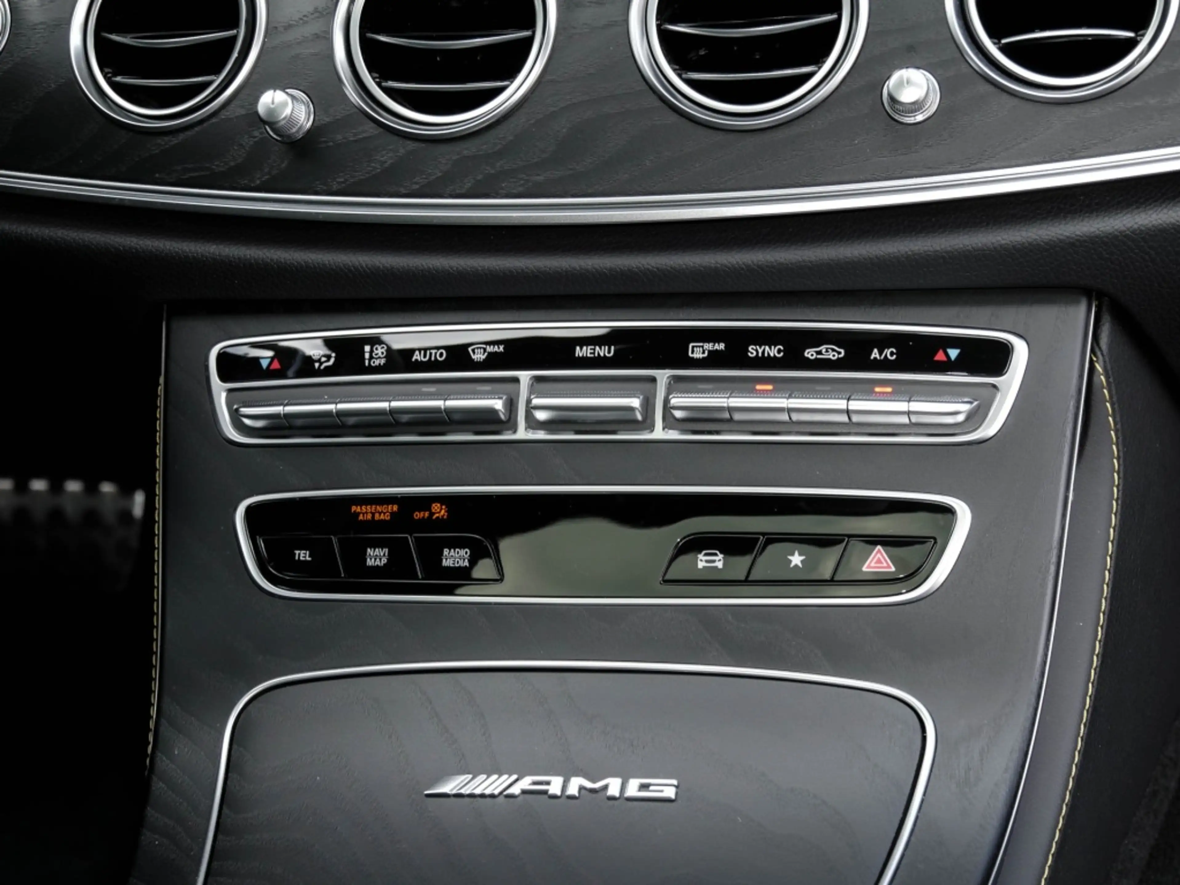 Mercedes-Benz E 63 AMG S 4M+ T Pano/AHK/Sitzkl/360/Night/Burm — photo 13