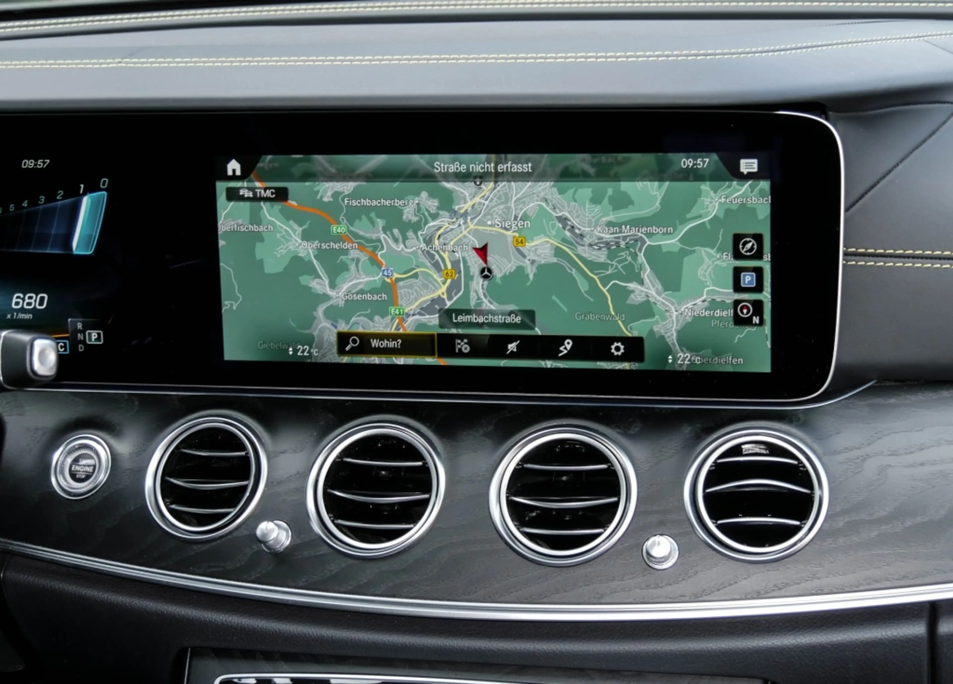 Mercedes-Benz E 63 AMG S 4M+ T Pano/AHK/Sitzkl/360/Night/Burm — photo 8
