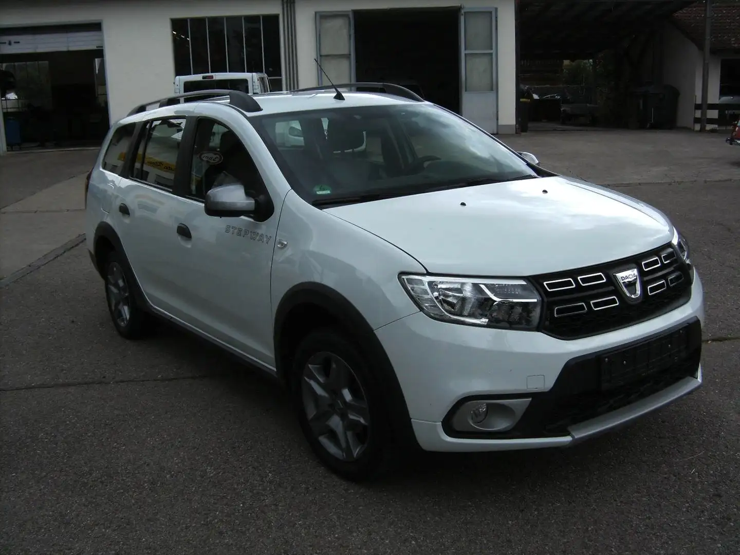 Dacia Logan MCV II Kombi Stepway Alb - 2