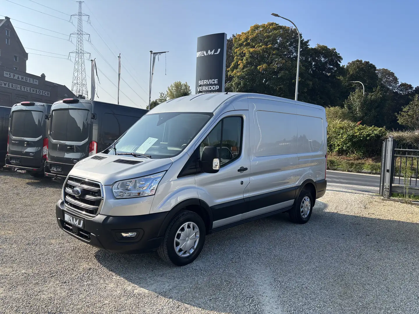 Ford Transit 2.0 L2H2 Automaat Zilver - 1
