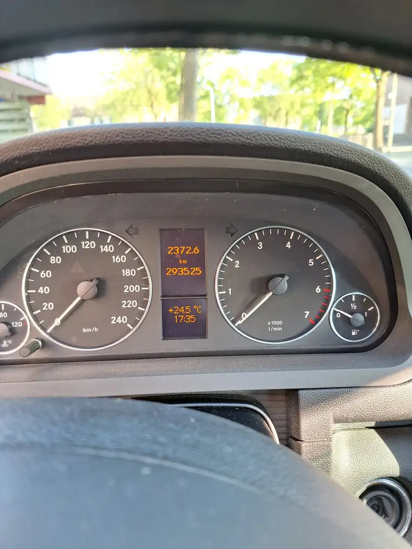 Mercedes-Benz A 160 BlueEFF Bns Cl. Stříbrná - 1
