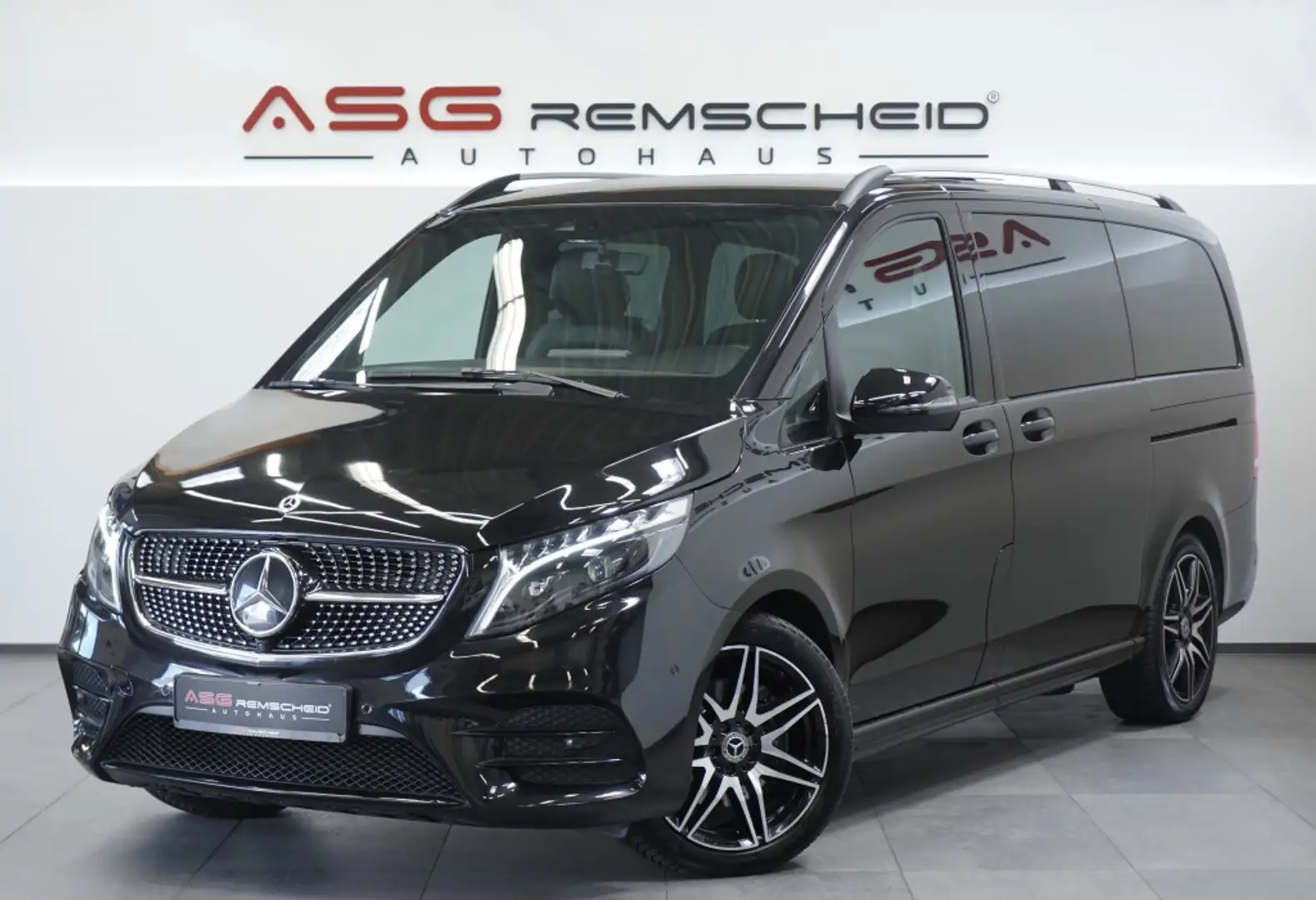 Mercedes-Benz V 300 d lang AMG Line *1.H *19 *AHK *Pano *360° Noir - 1