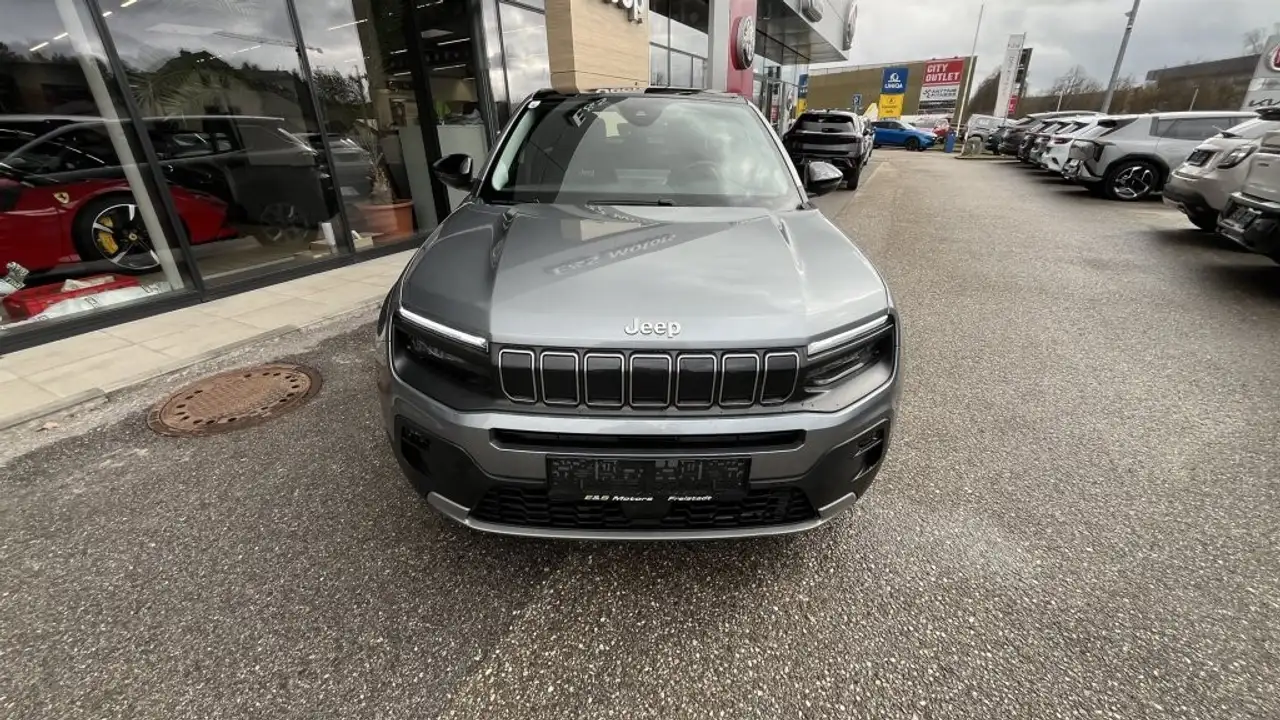 Jeep Avenger 1.2 GSE T3 Altitude 8