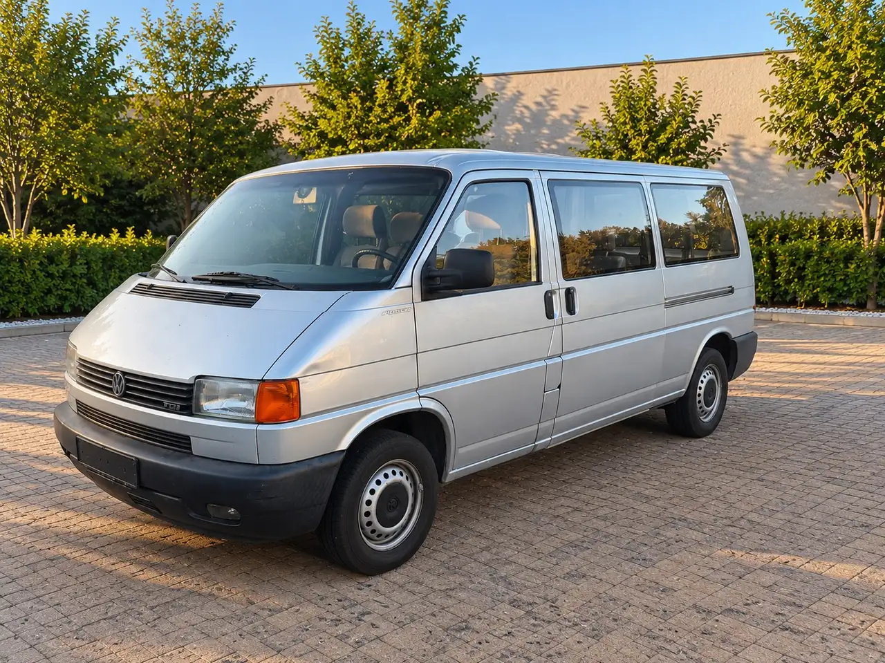 Volkswagen T4 Lang 2.5 TDI Syncro - für Liebhaber Kleinbus, foto 1
