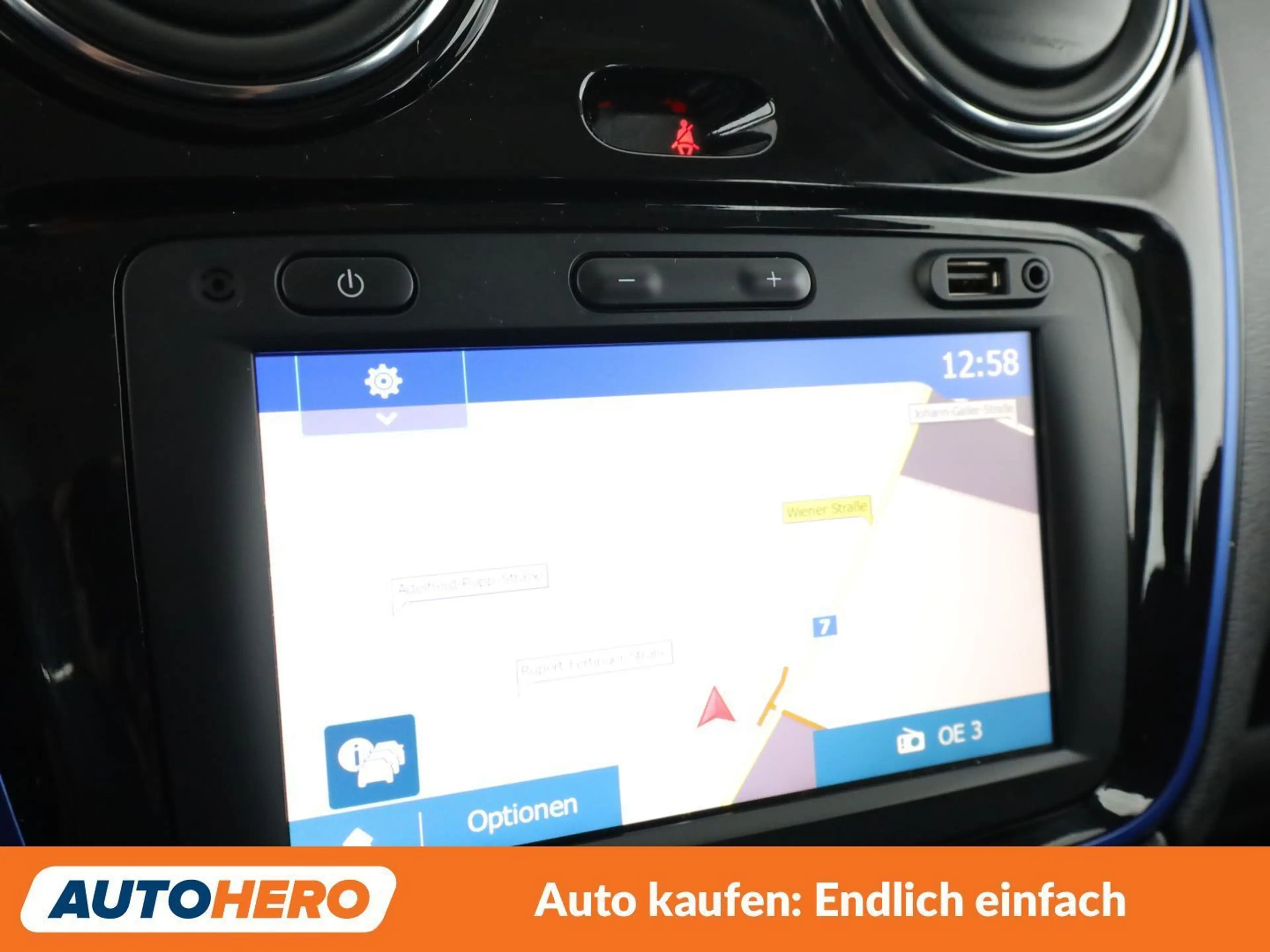 Dacia Lodgy 1.3 TCe Stepway — photo 21