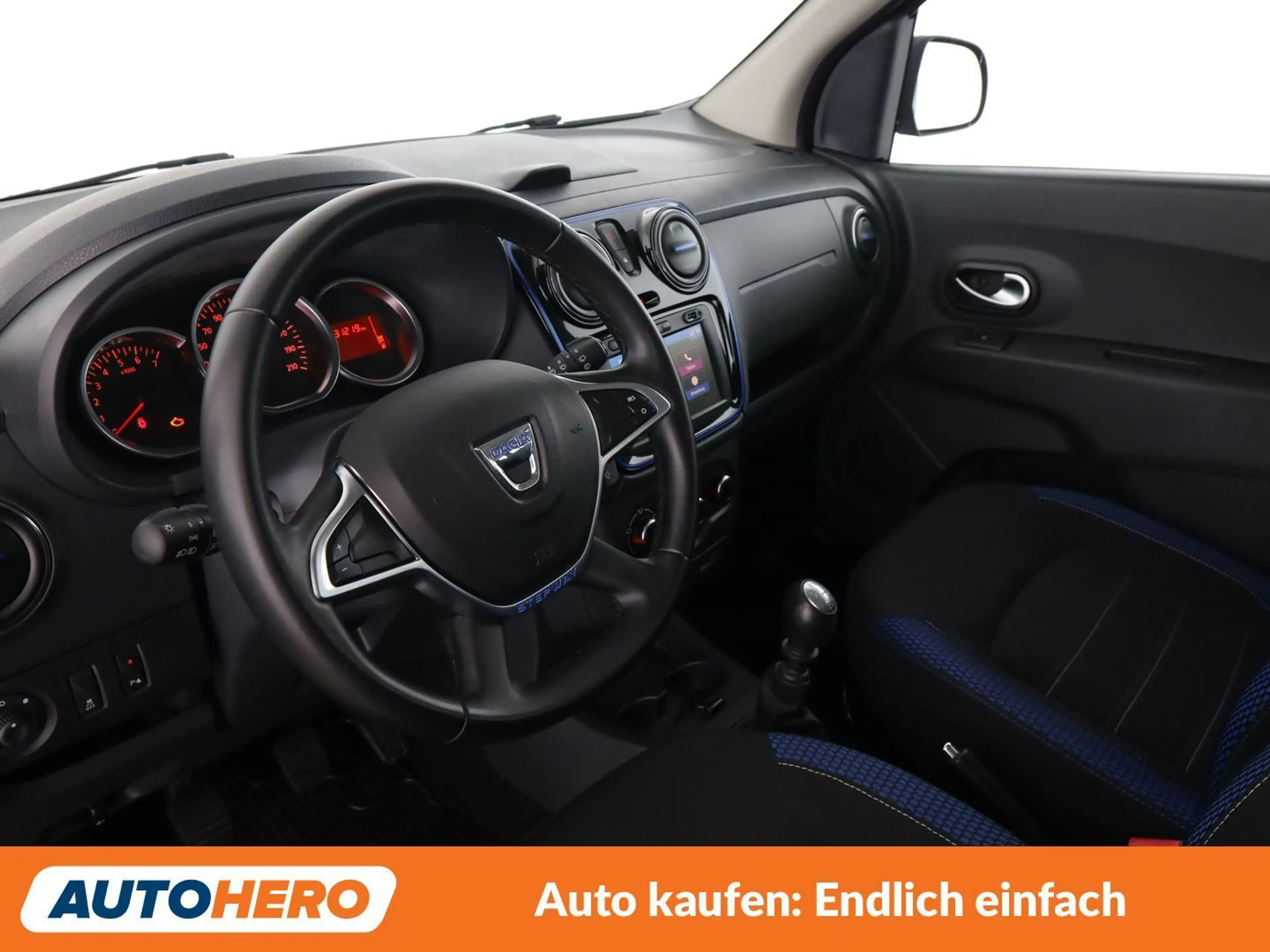 Dacia Lodgy 1.3 TCe Stepway — photo 11