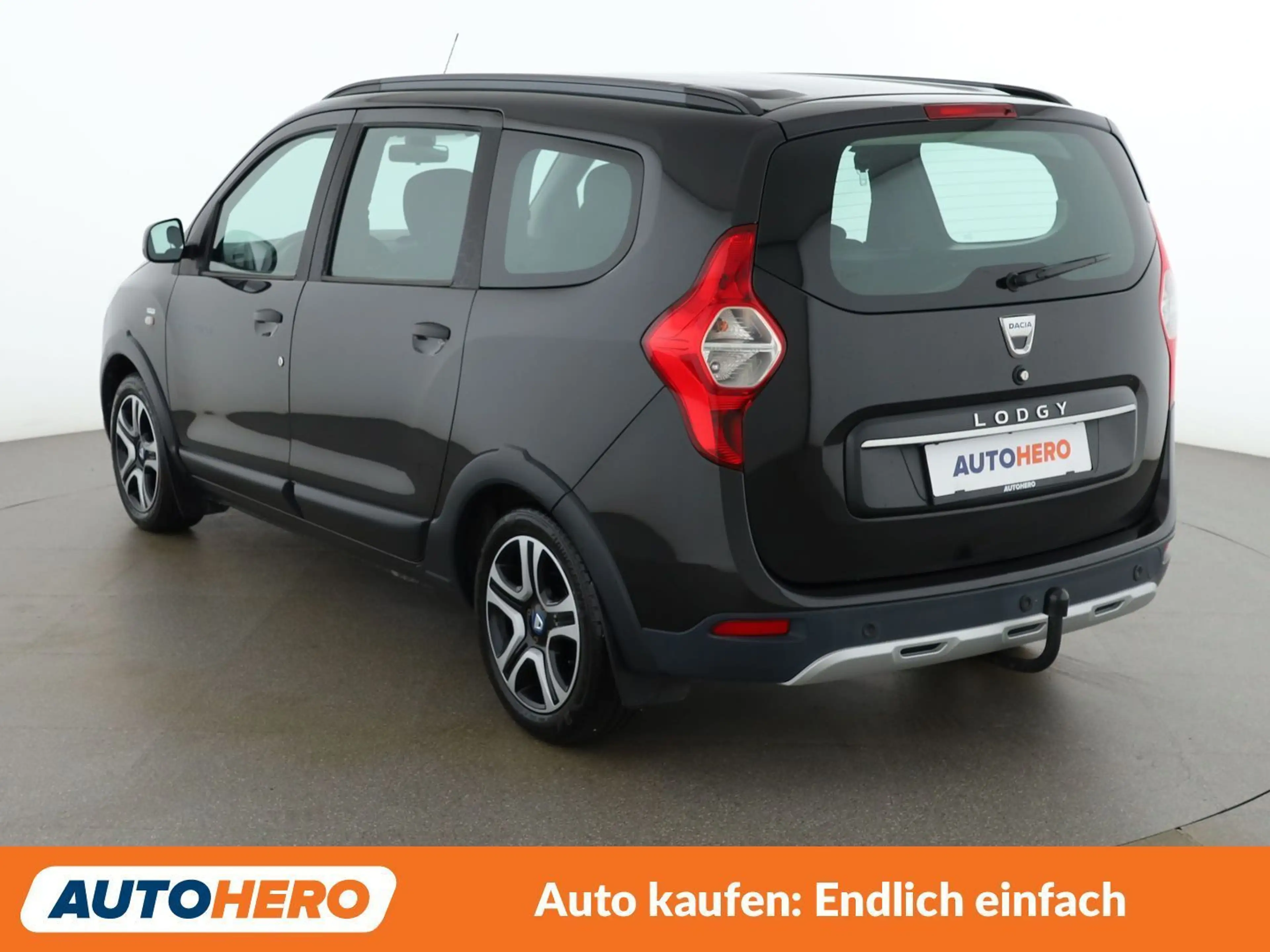 Dacia Lodgy 1.3 TCe Stepway — photo 4