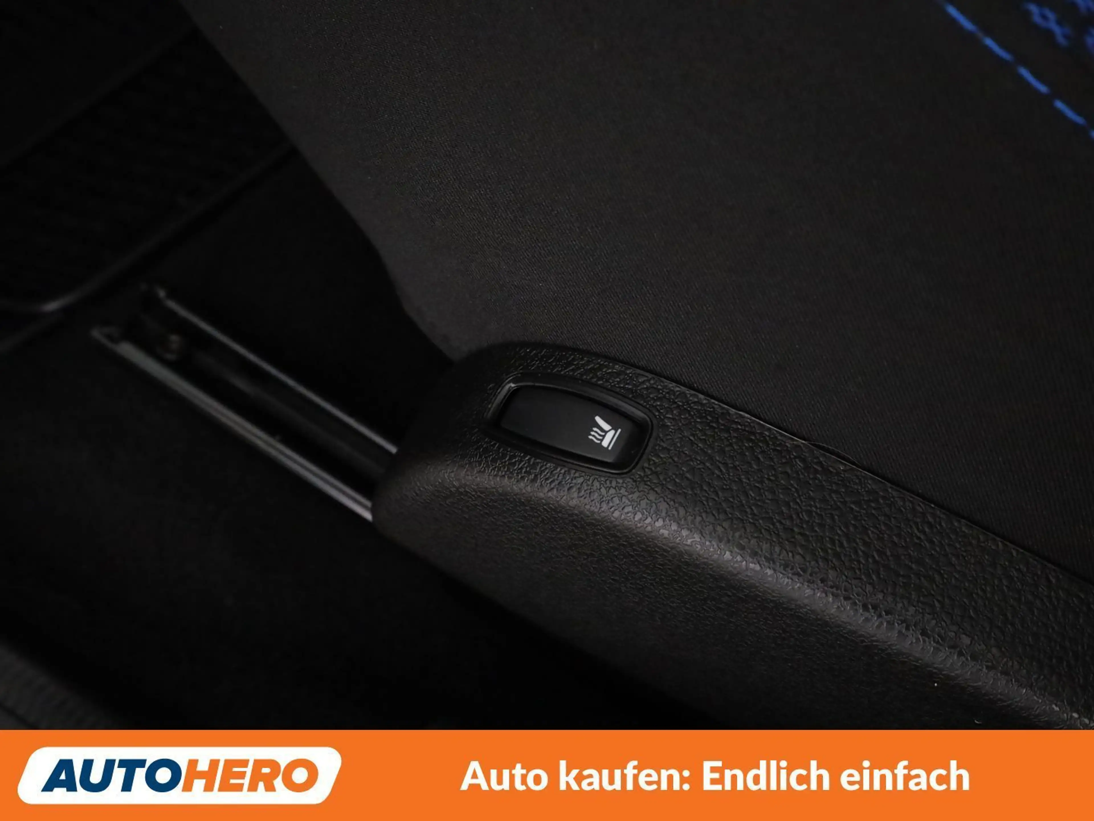 Dacia Lodgy 1.3 TCe Stepway — photo 28