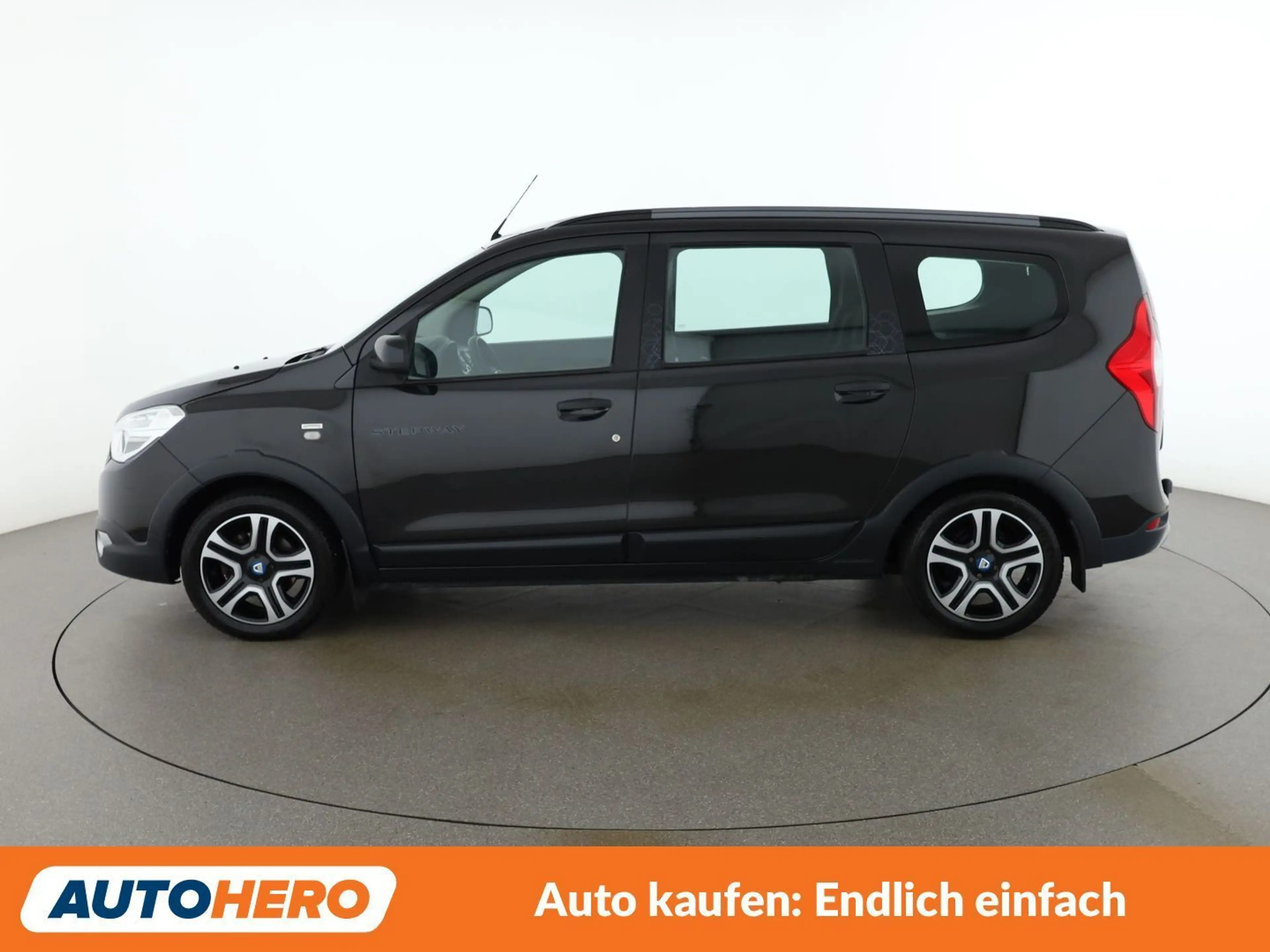 Dacia Lodgy 1.3 TCe Stepway — photo 3