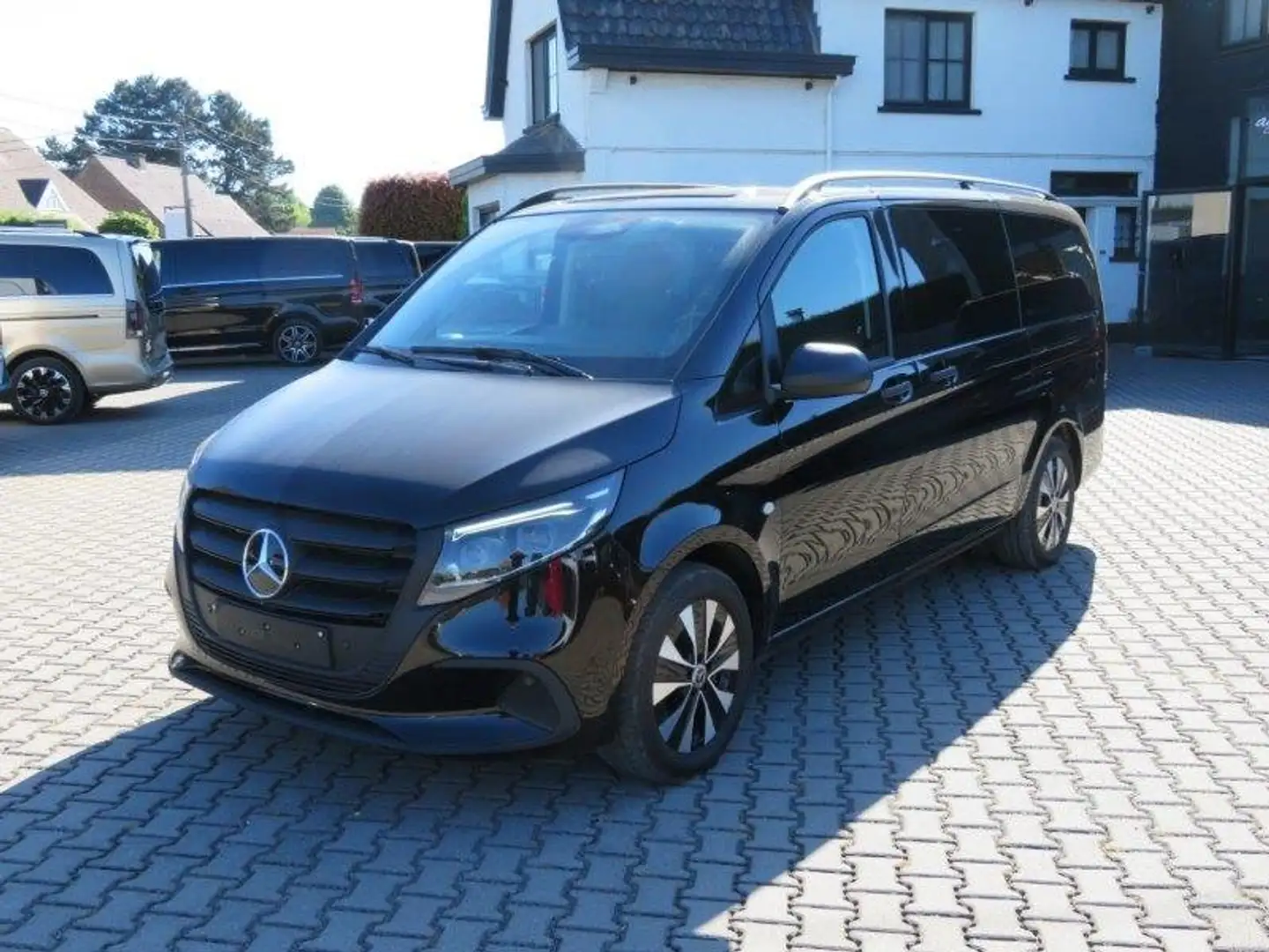 Mercedes-Benz Vito 114 cdi Lichte-Vracht Noir - 1