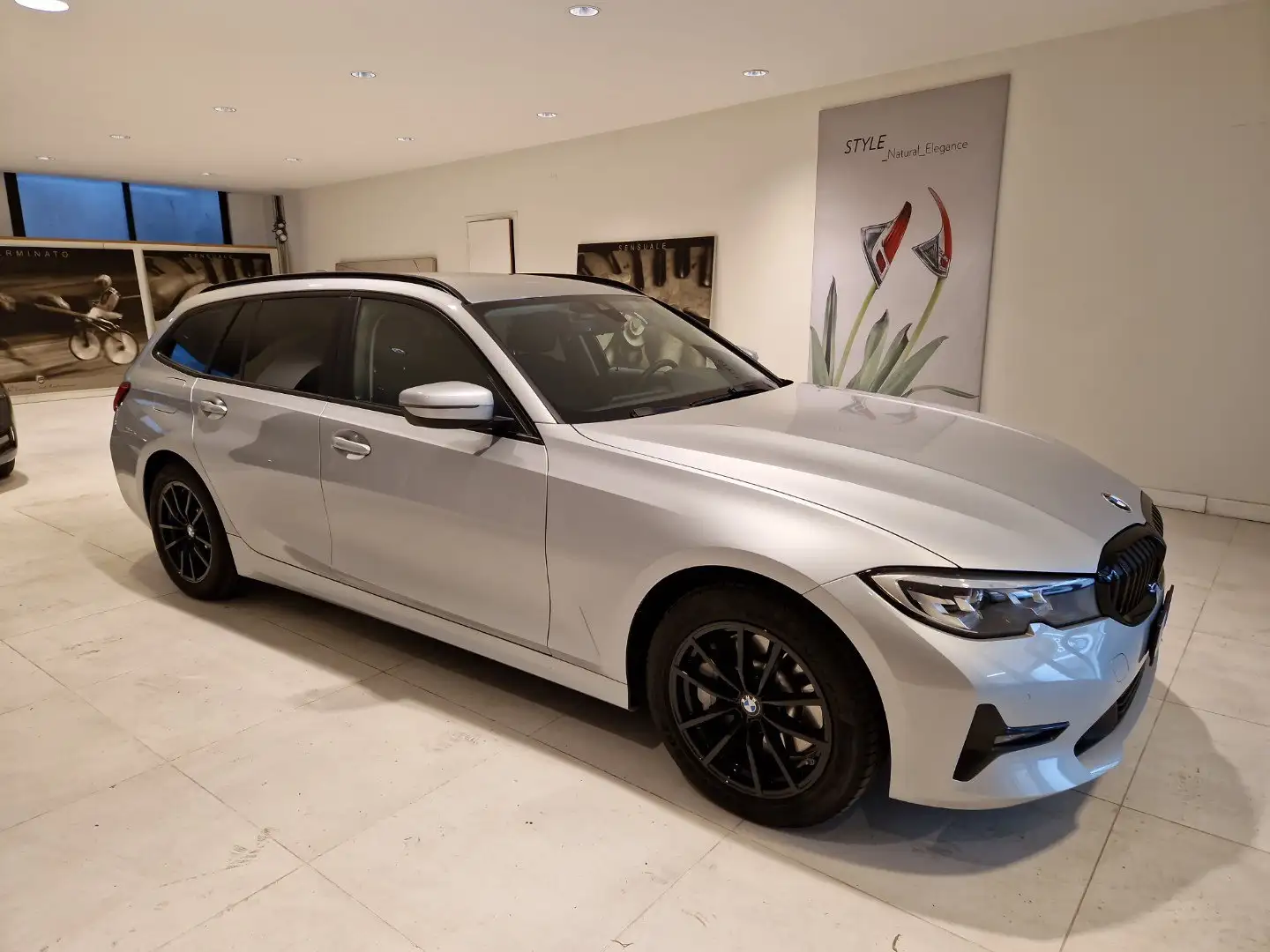 BMW 330 e PHEV xDrive Touring auto Navi Cruise FariLED Grigio - 2