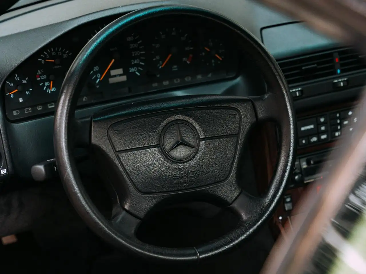 Mercedes-Benz SL 280 280SL w129 BVA - 2 PROPRIETAIRES - FAIBLE KILOMETRAGE, foto 9
