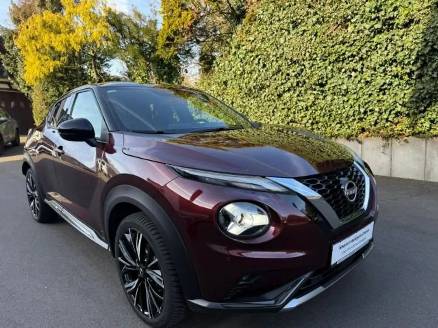 Nissan Juke 1.0 DIG-T N-Design Bose 19" Allwetterr. Mauve - 2