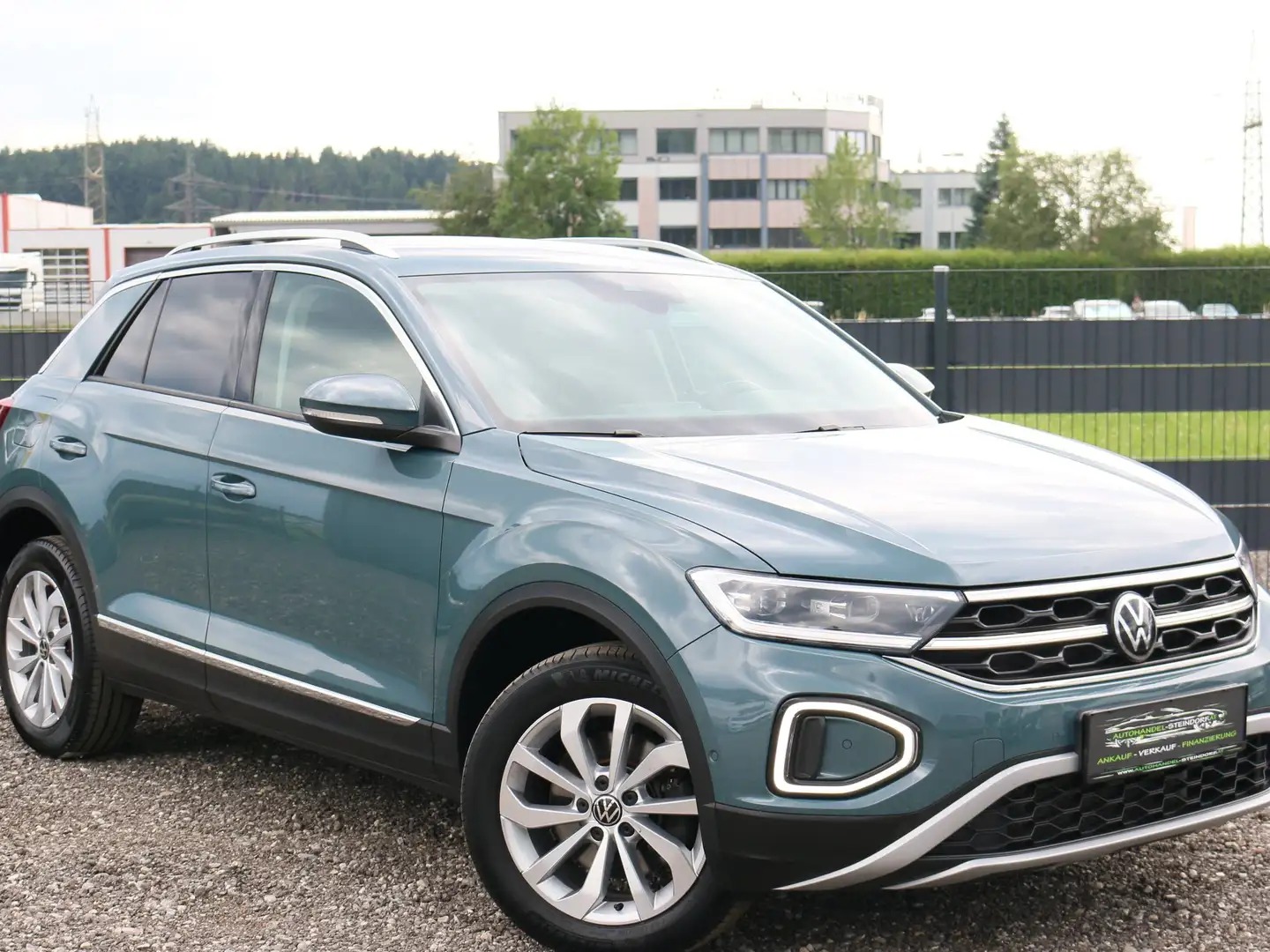 Volkswagen T-Roc 4Motion*AHK*Standheizung*Kamera*Assistent Grigio - 1