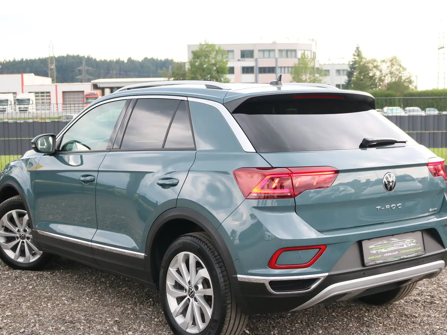 Volkswagen T-Roc 4Motion*AHK*Standheizung*Kamera*Assistent Grigio - 2
