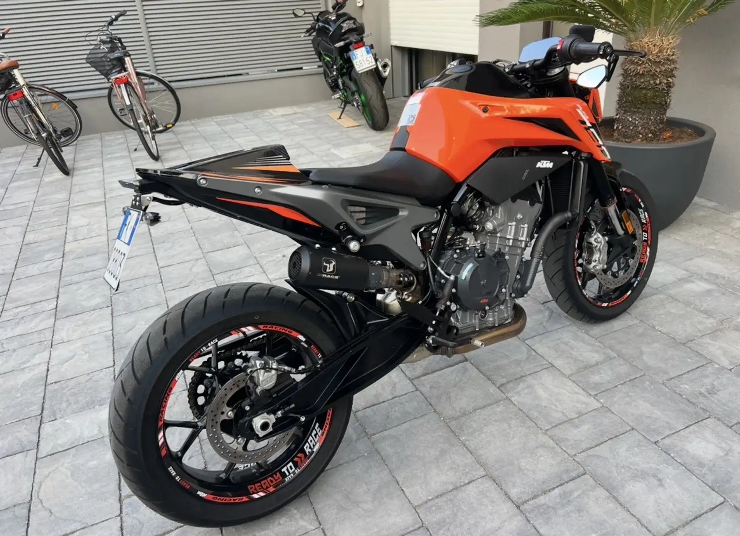 KTM 790 Duke L - 2