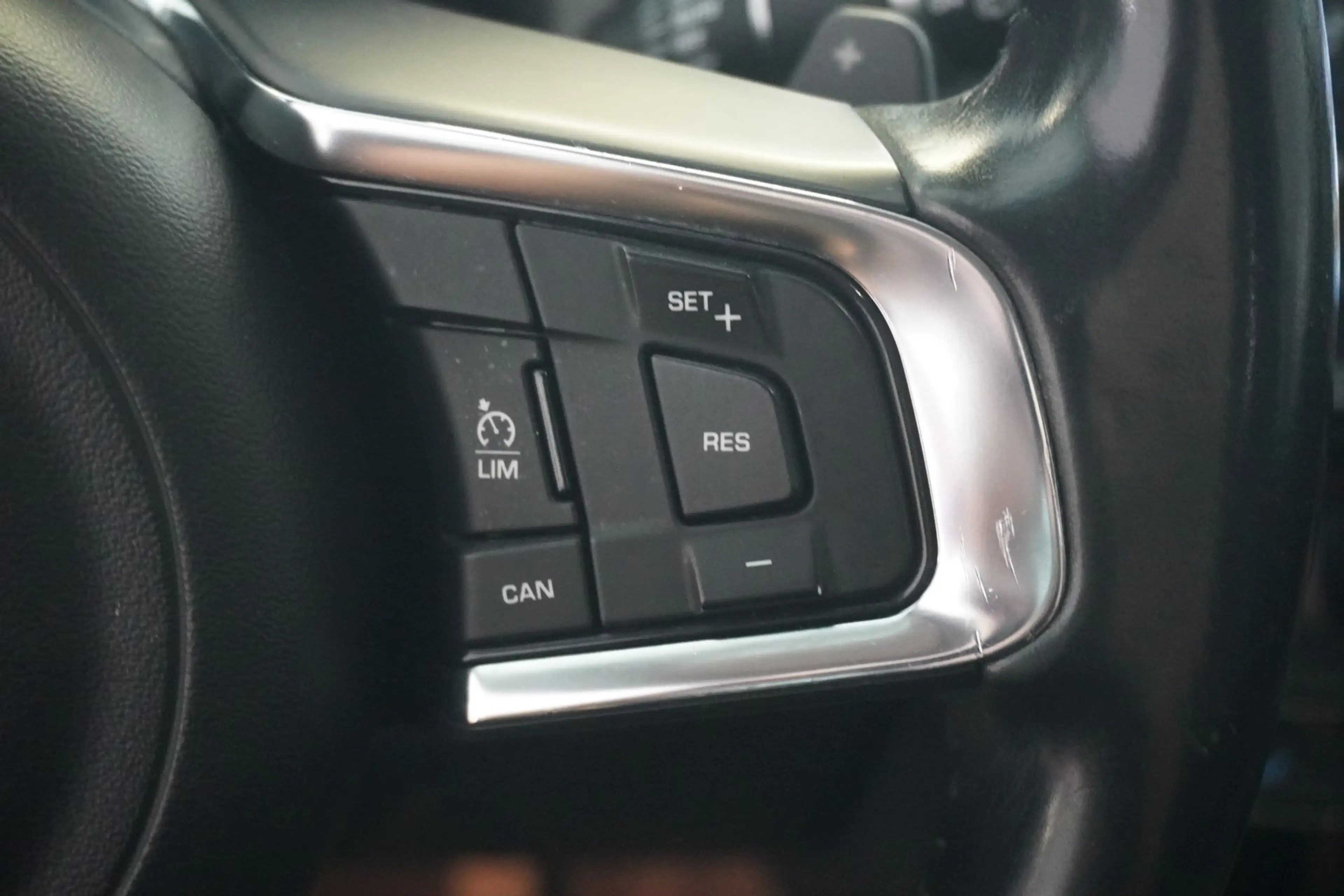 Jaguar F-Pace 30d R-Dynamic AWD Aut. AHV/Kamera — photo 13