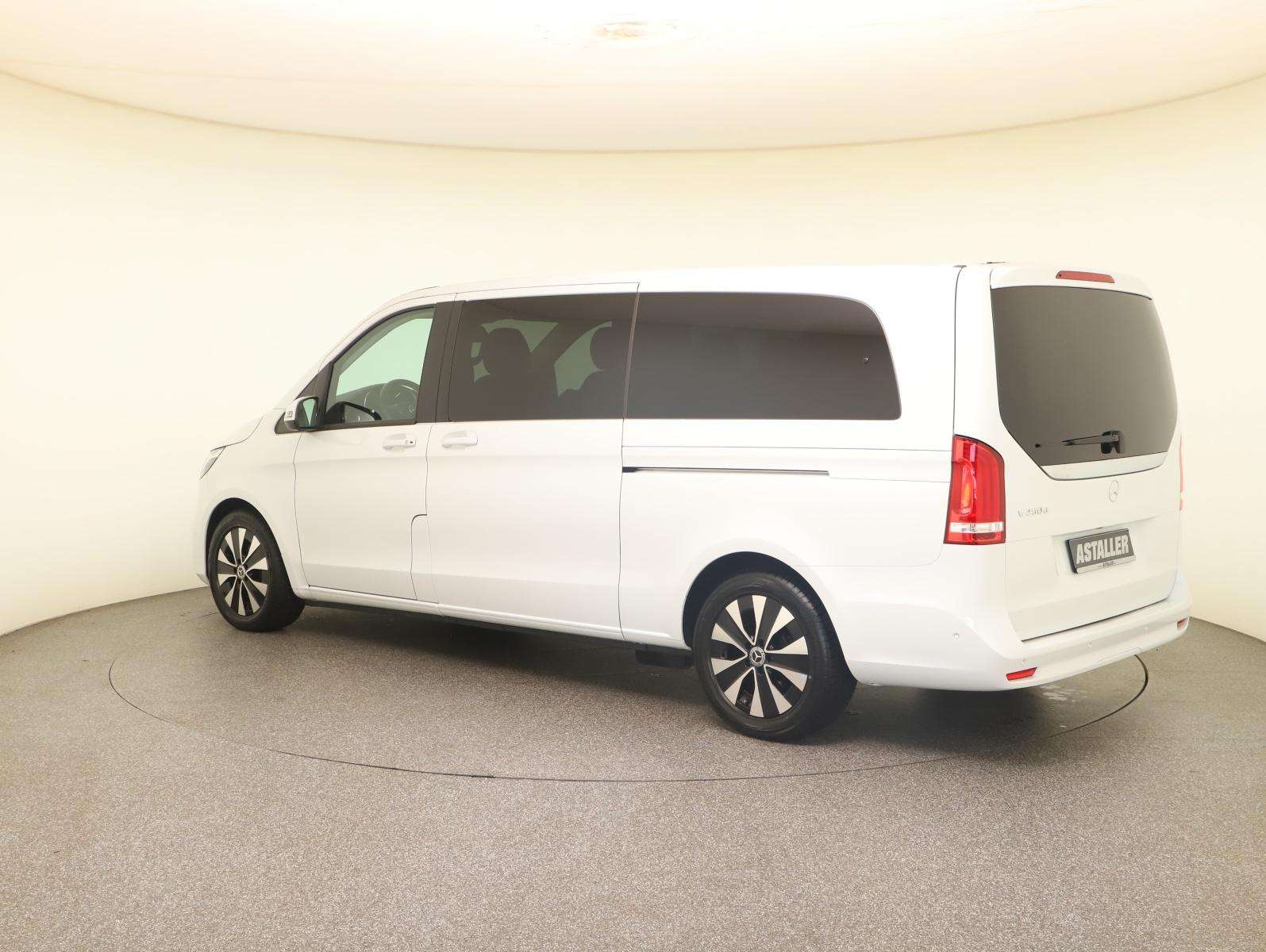 Mercedes-Benz V 250