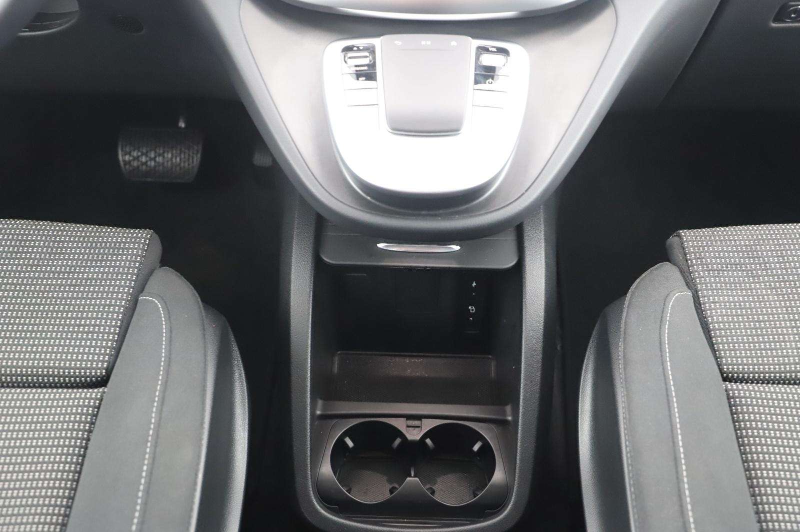 Mercedes-Benz V 250