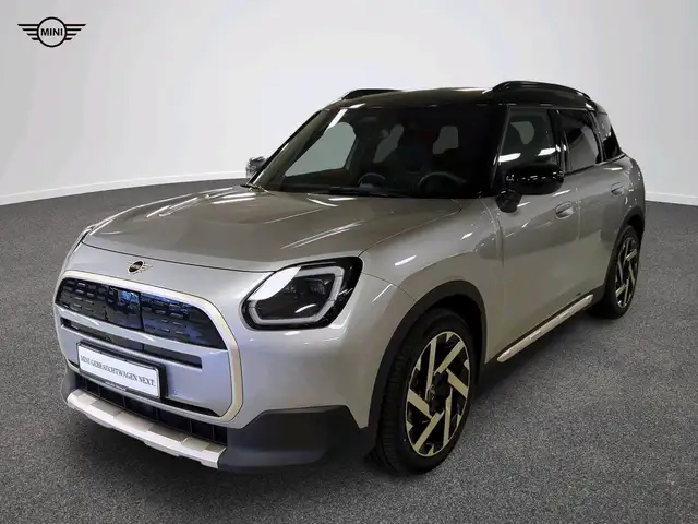 MINI Countryman E Favoured Trim