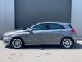 Mercedes-Benz A 180 A 180 (BlueEFFICIENCY) Urban Grijs - thumbnail 2