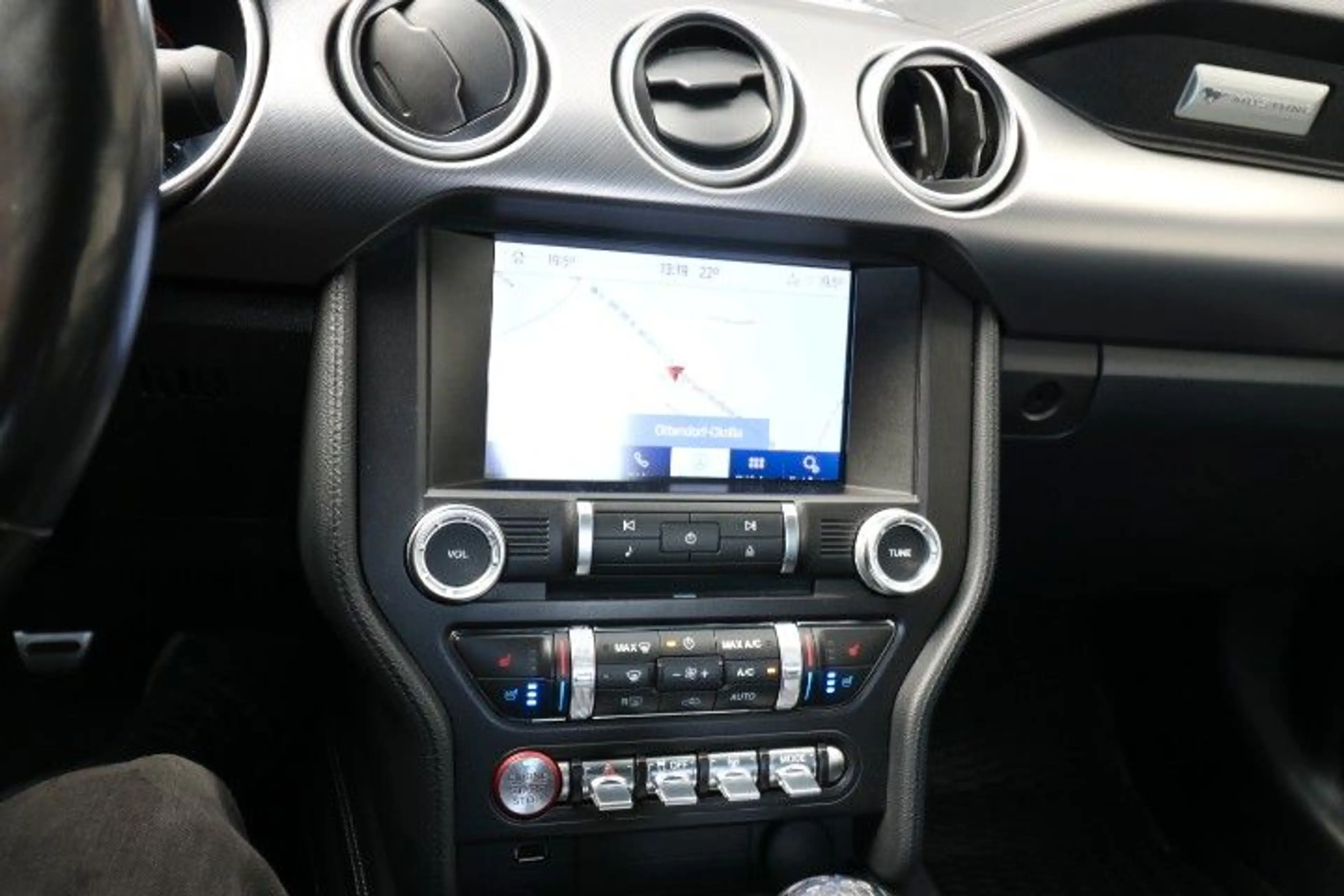 Ford Mustang GT 5.0 Schalter SYNC 3 Sitzklima — photo 10