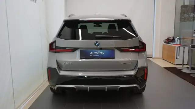 BMW iX1 xDrive30 66,5kWh Ansicht 7