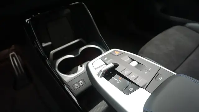 BMW iX1 xDrive30 66,5kWh Ansicht 12