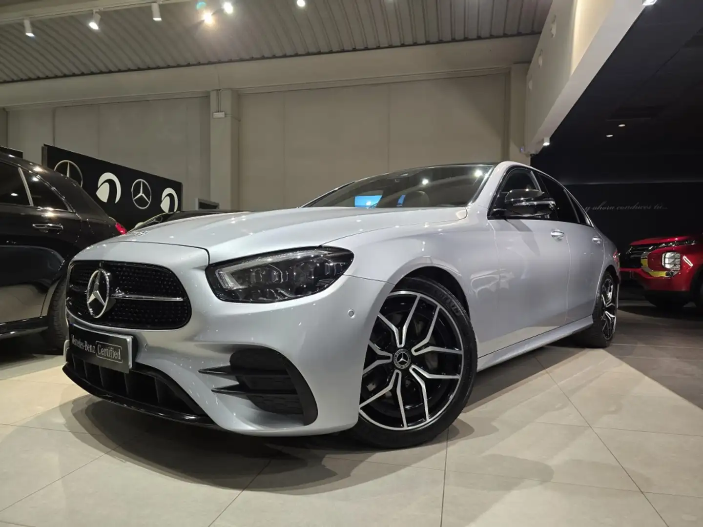 Mercedes-Benz E 220 220d 9G-Tronic Plateado - 1