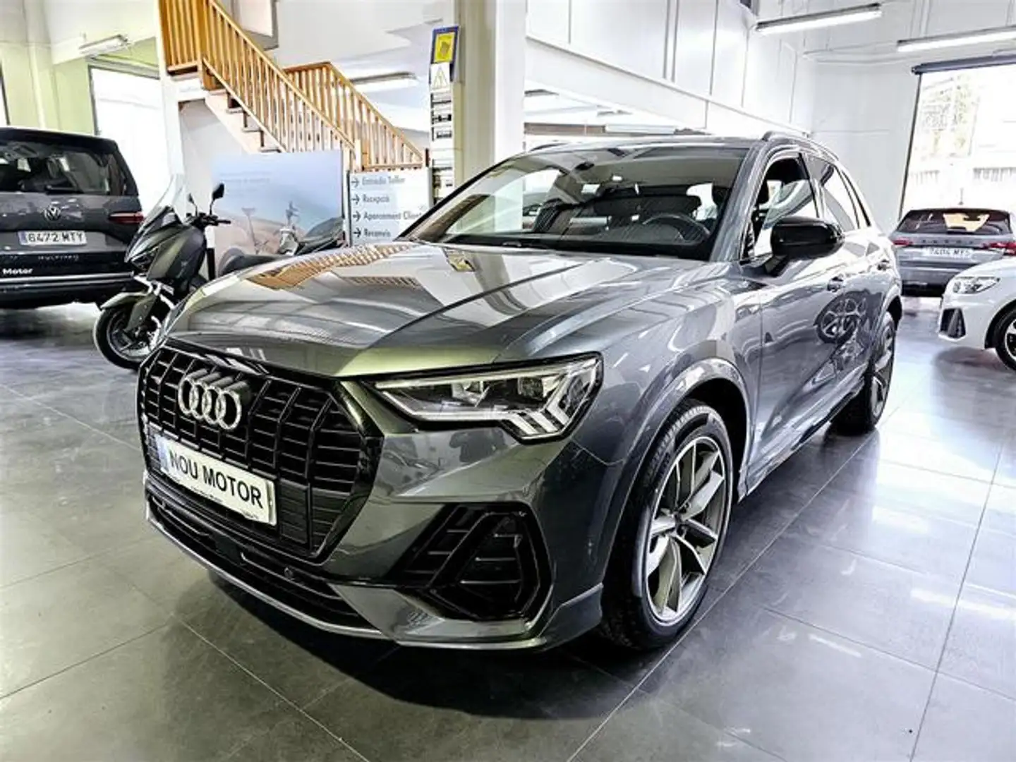Audi Q3 40 TFSI Black line quattro S tronic Gris - 1
