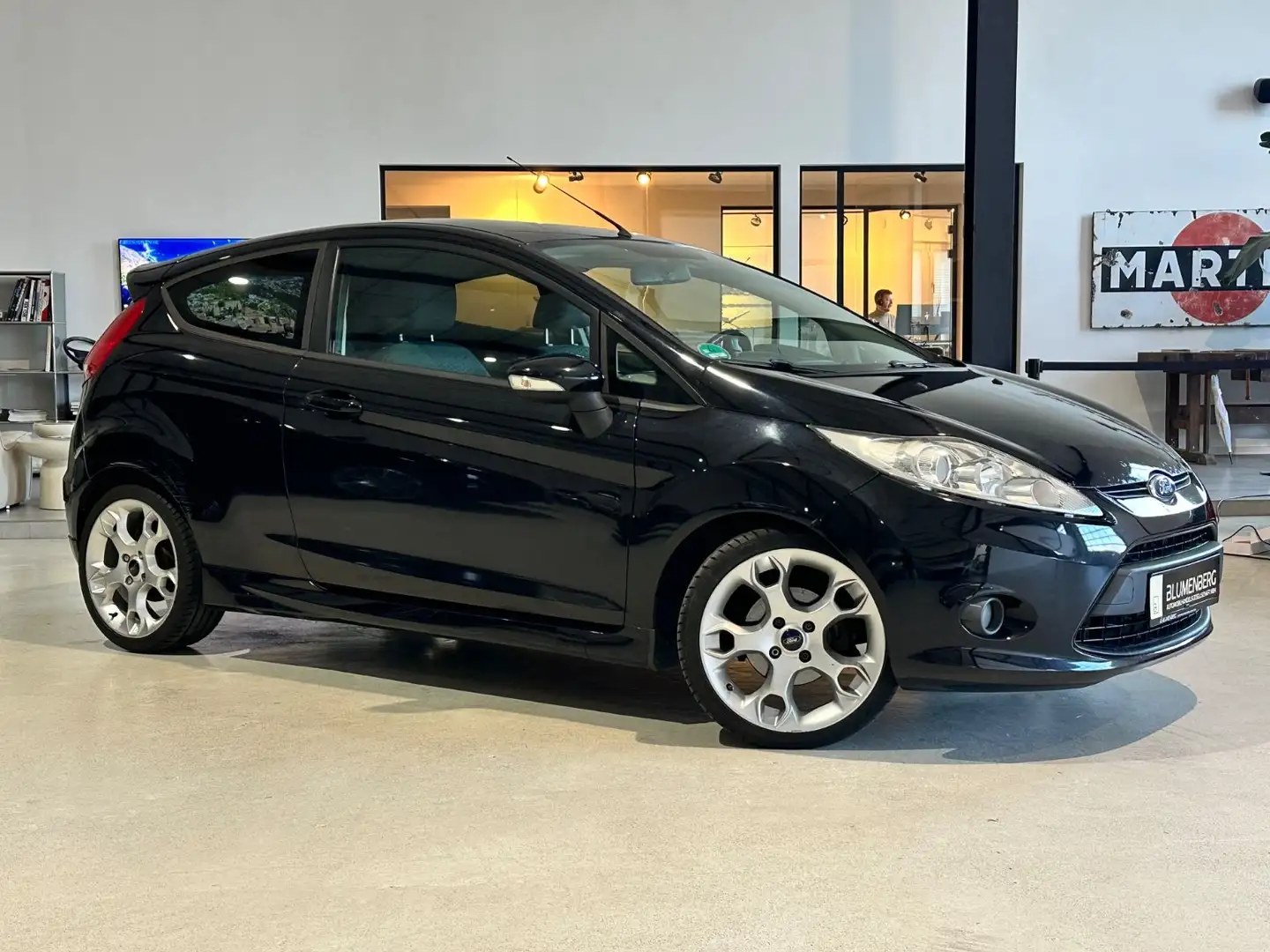 Ford Fiesta 1.6 TDCi Sport *Klima,Sitzh.,Blueth.* Schwarz - 2