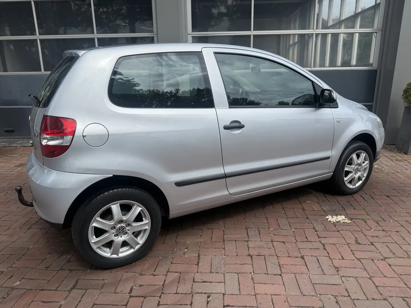 Volkswagen Fox 1.4 TDI Trendline Bj 2007 Apk 11-2025 Grijs - 2