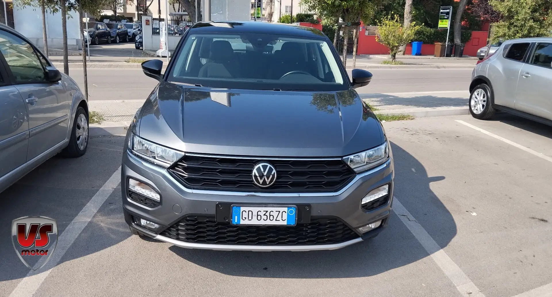 Volkswagen T-Roc 1.0 TSI Business BlueMotion Technology Argento - 2