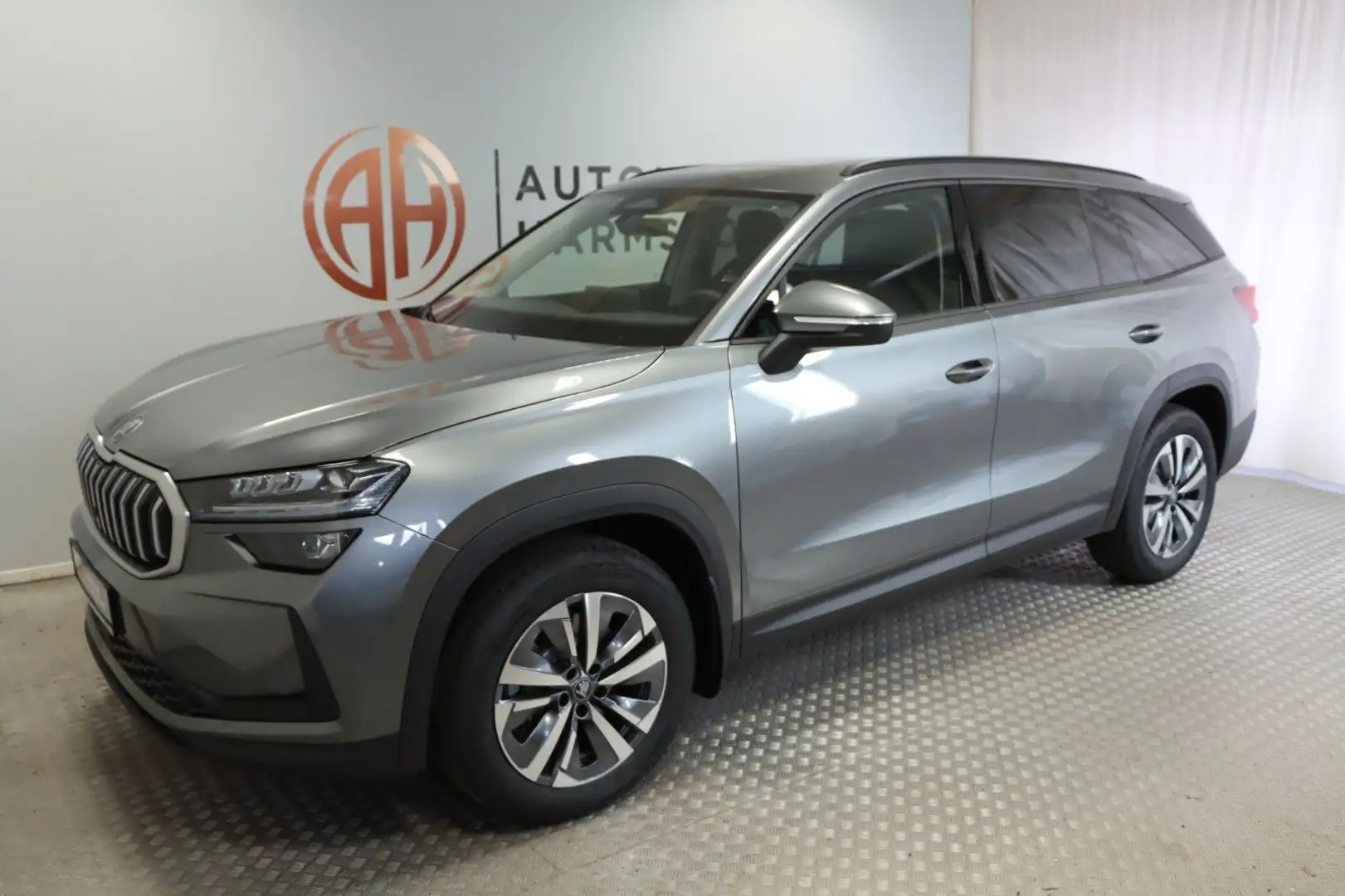 Skoda Kodiaq 1.5 TSI Selection 7-Sitze Pano AHK Gris - 2