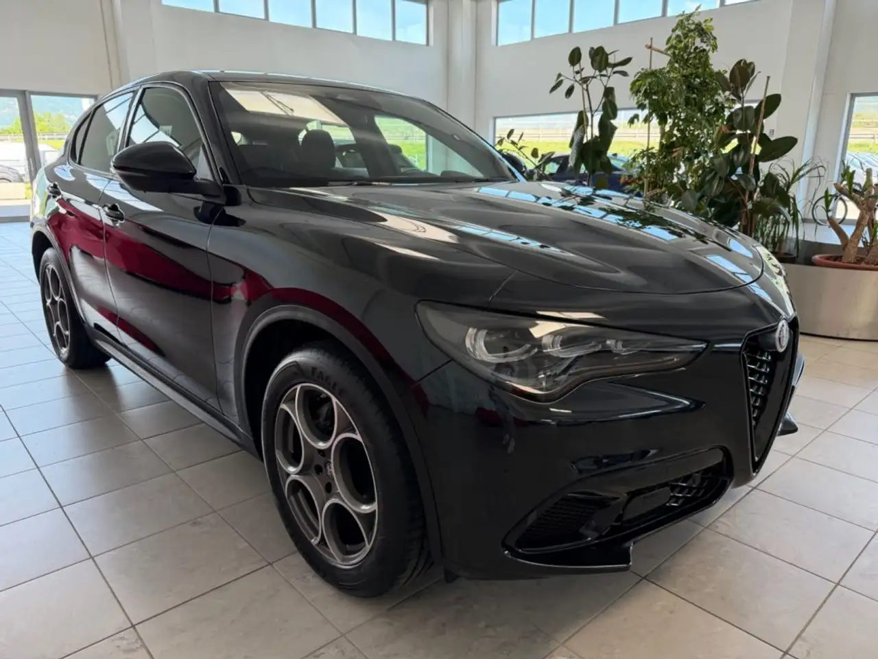 Alfa Romeo Stelvio 2024