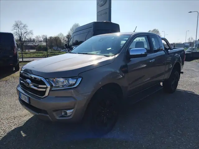 Ford Ranger 2.0 ecoblue super cab XLT 170cv DUE TAGLIANDI INCL