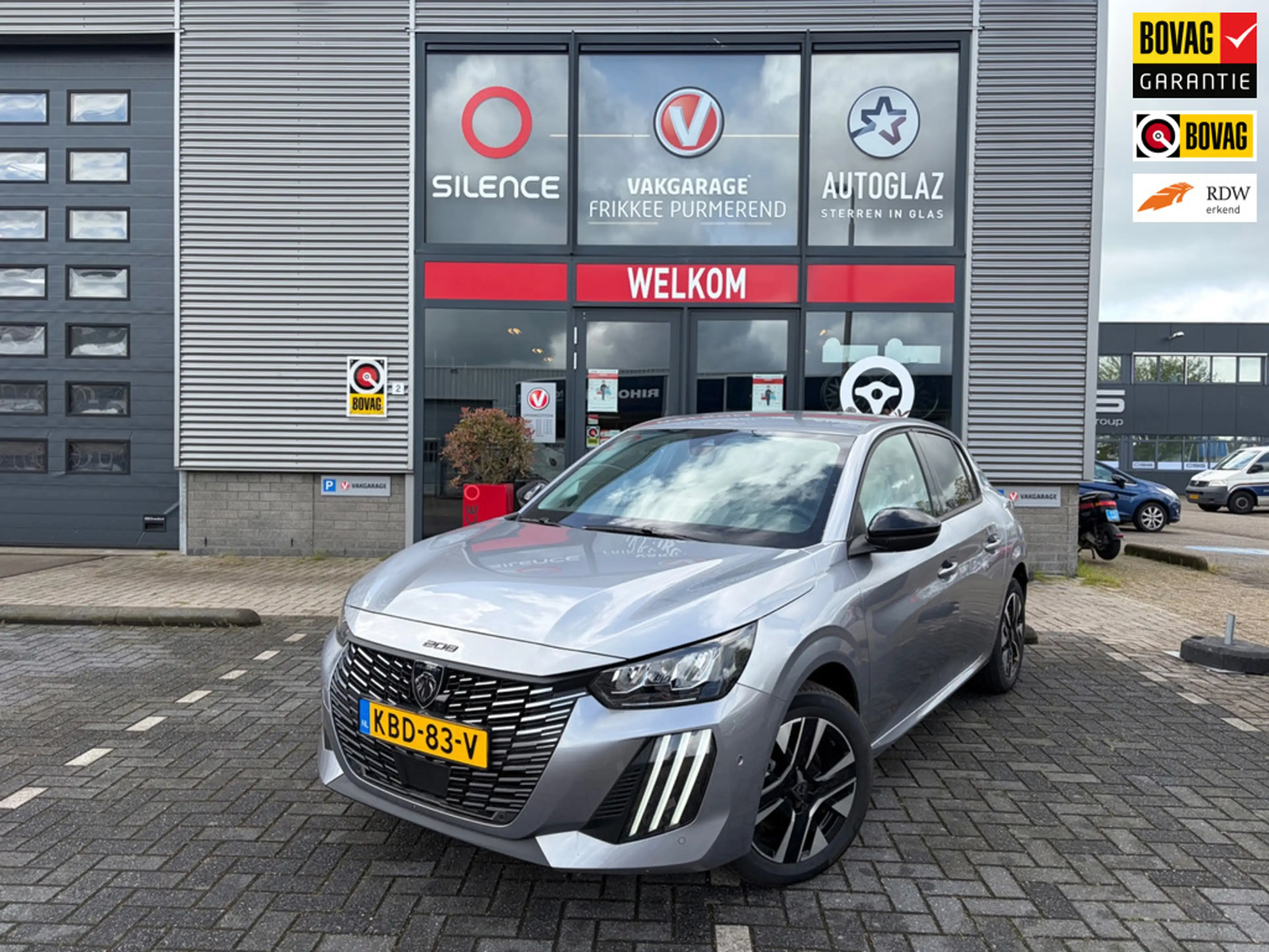 Peugeot e-208 Peugeot e-208 EV Allure Avantage 51 kWh | 156 pk |
