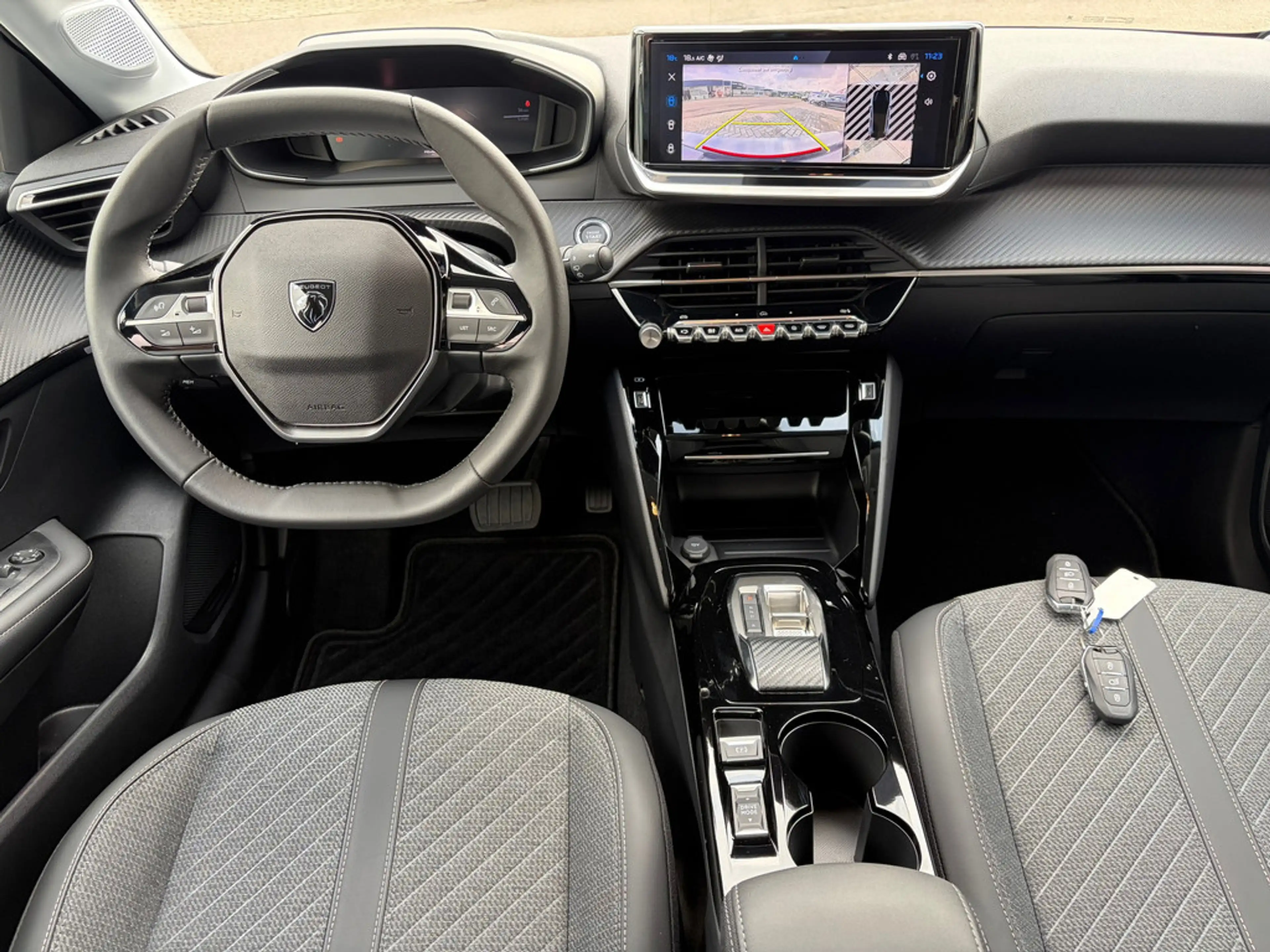 Peugeot e-208 Peugeot e-208 EV Allure Avantage 51 kWh | 156 pk | — photo 4
