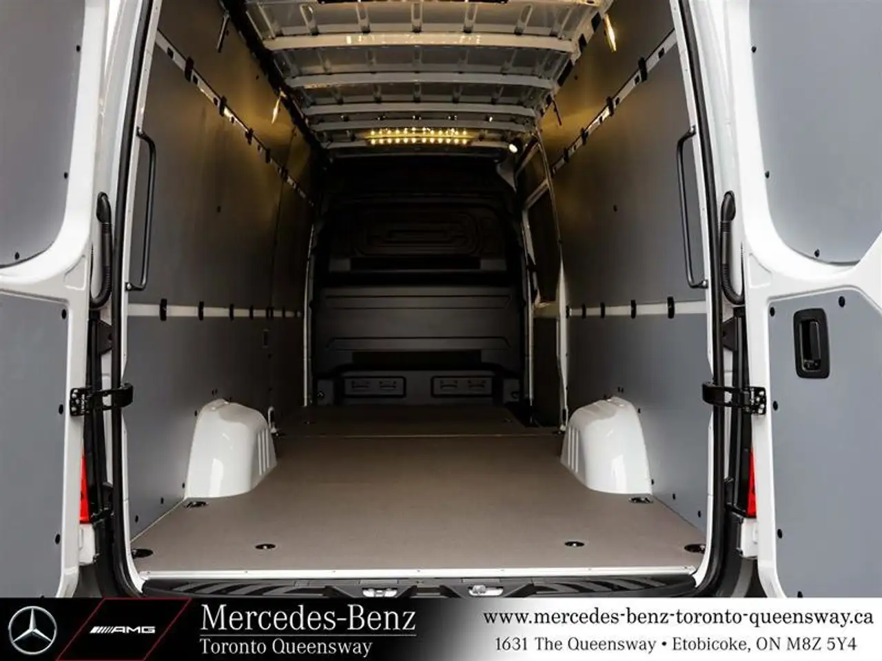 Mercedes-Benz Sprinter снимка Mercedes-Benz Sprinter