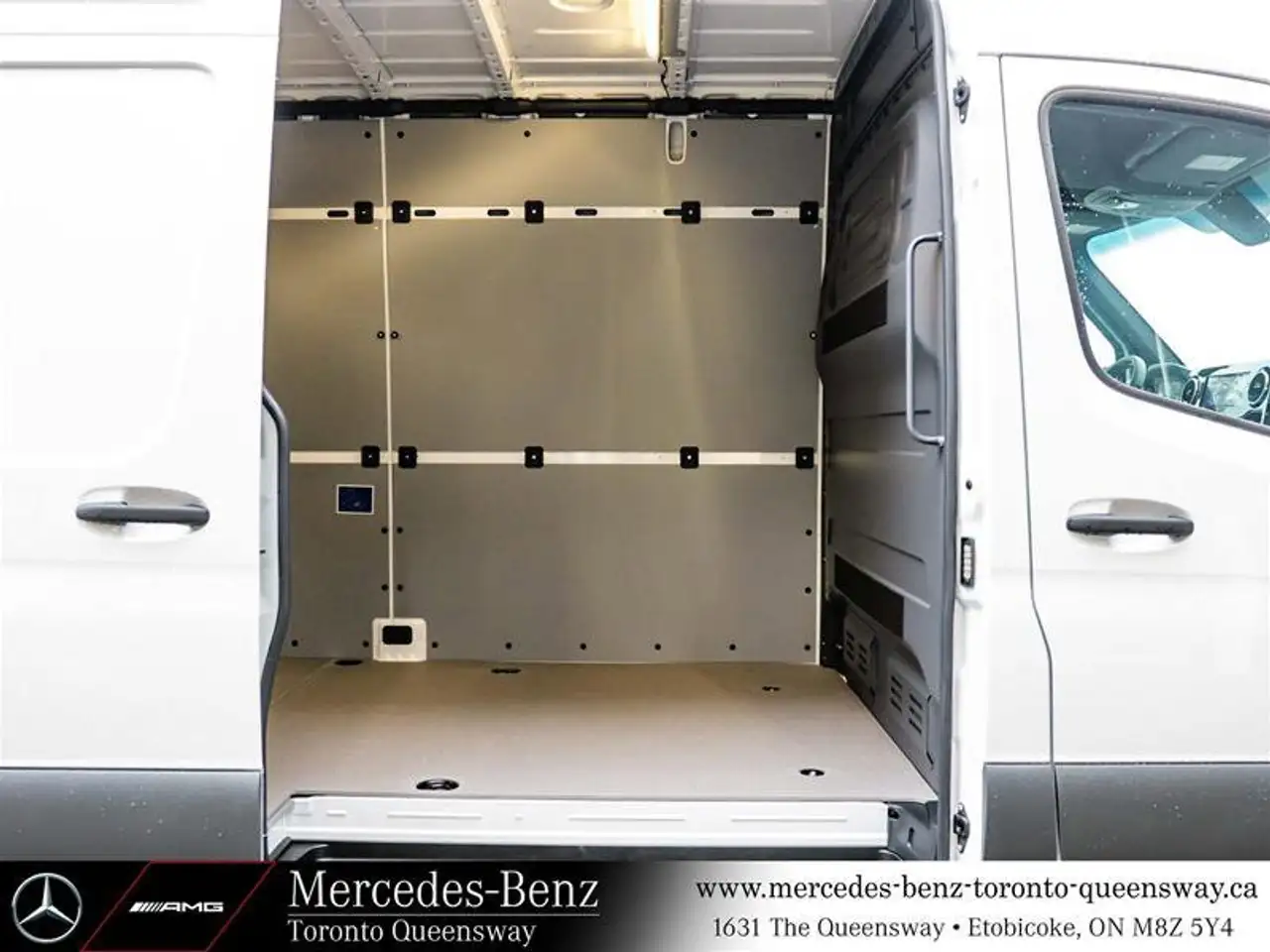 Mercedes-Benz Sprinter снимка Mercedes-Benz Sprinter