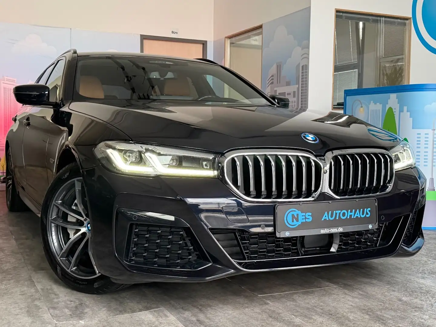 BMW 530 e xD ACC*M SPORT*360*HUD*AD LED*KOMFORTSITZE* Schwarz - 2