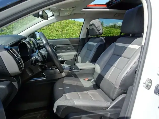 Citroen C5 Aircross view 12